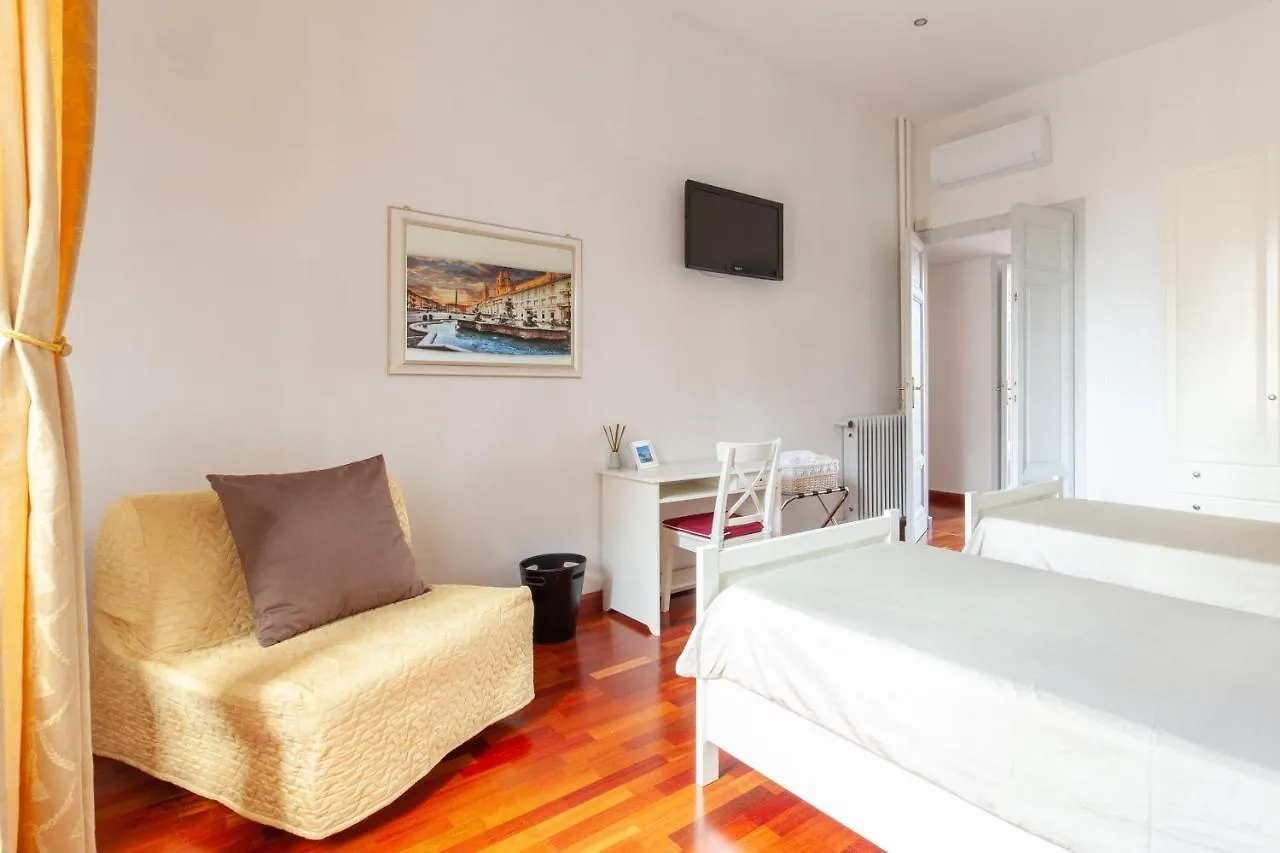 Leonardo Suite Navona Rome Apartment