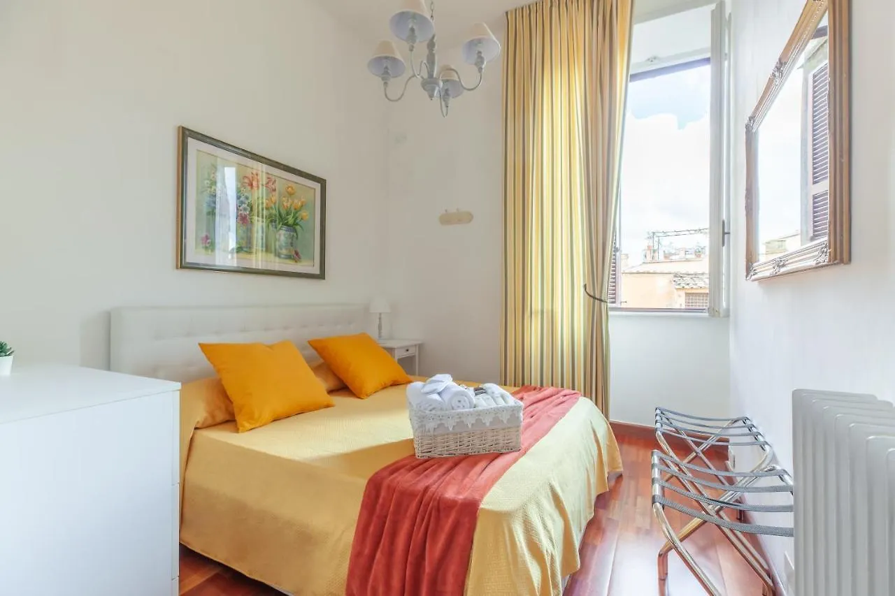 Apartment Leonardo Suite Navona Rome Italy